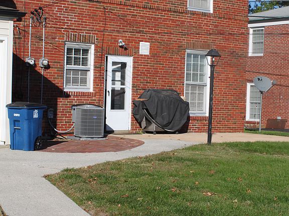 2nd image of 8426 Gannon Ave