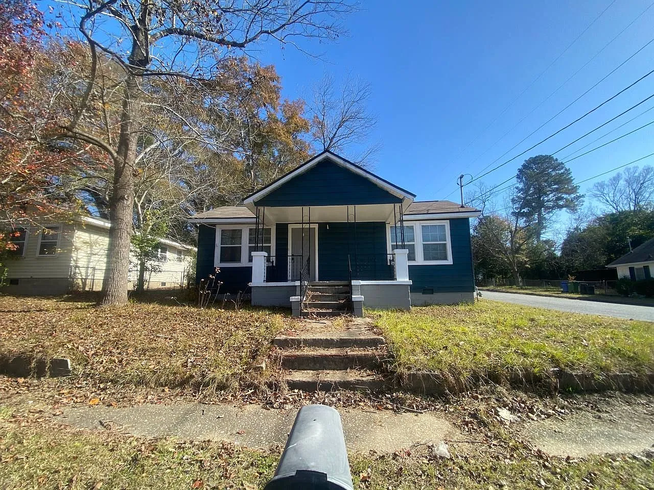 3 bed, 1.0 bath, 1254 sqft, $1,150 — Photo 1