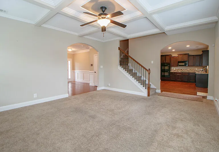 3338 N Henderson Way — Photo 4