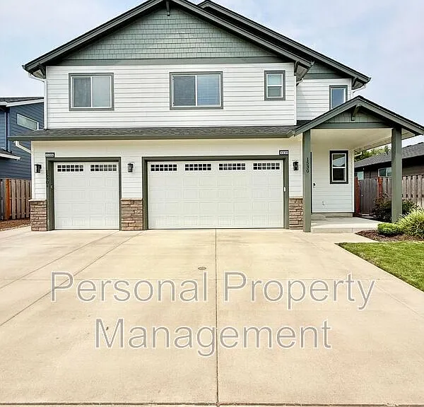 1530 NW 29th Pl — Photo 1