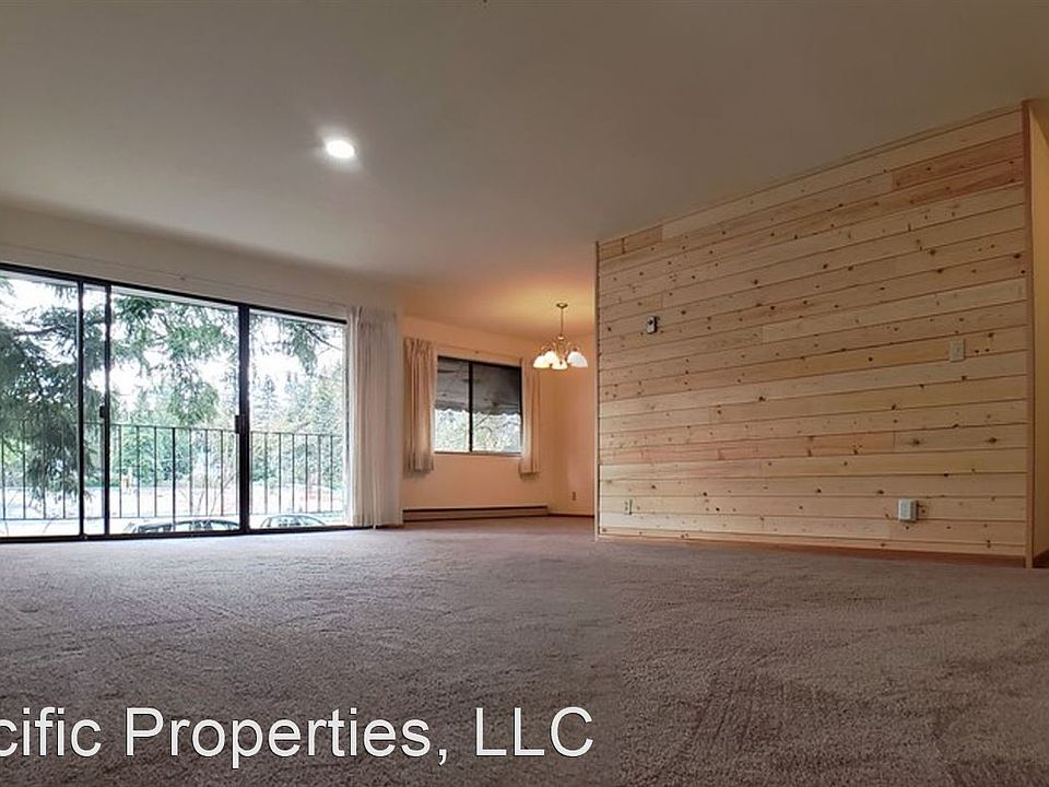 1st image of 13322 Greenwood Ave N #201