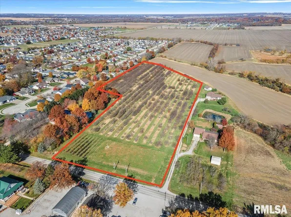 2299 E Walnut St, Chatham, IL 62629