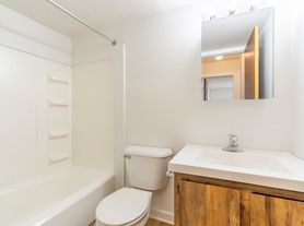 Knob Pines Apartments, 2 Bedroom