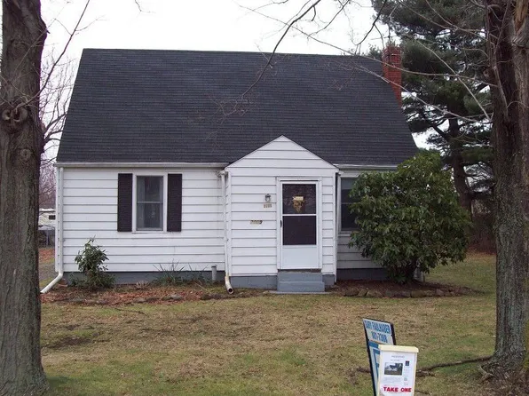 2009 Cook Ave, Erie, PA 16510