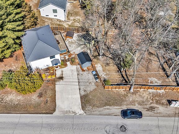 2nd image of 7706 Alfred St
