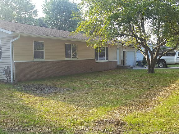 3rd image of 5435 Maxine Ct