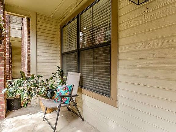 4th image of 3261 Donnelly Cir #7