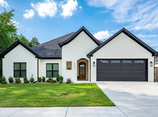 2960 Salem Oaks Dr, Conway, AR 72034