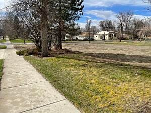 1st image of 2105 2nd Ave N