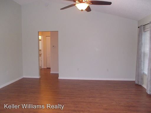 3rd image of 659 Lakemont Dr