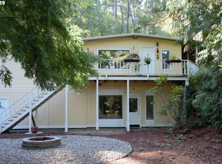 5854 Collard Lake Way, Florence, OR 97439