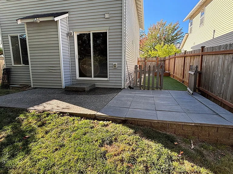 3300 Rosewood St — Photo 14