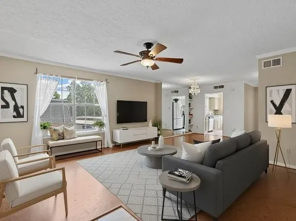 9003 Gaylord Dr APT 11, Houston, TX 77024