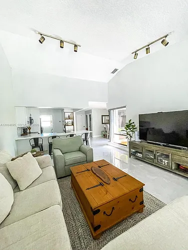 13360 SW 89th Ter Photo 1