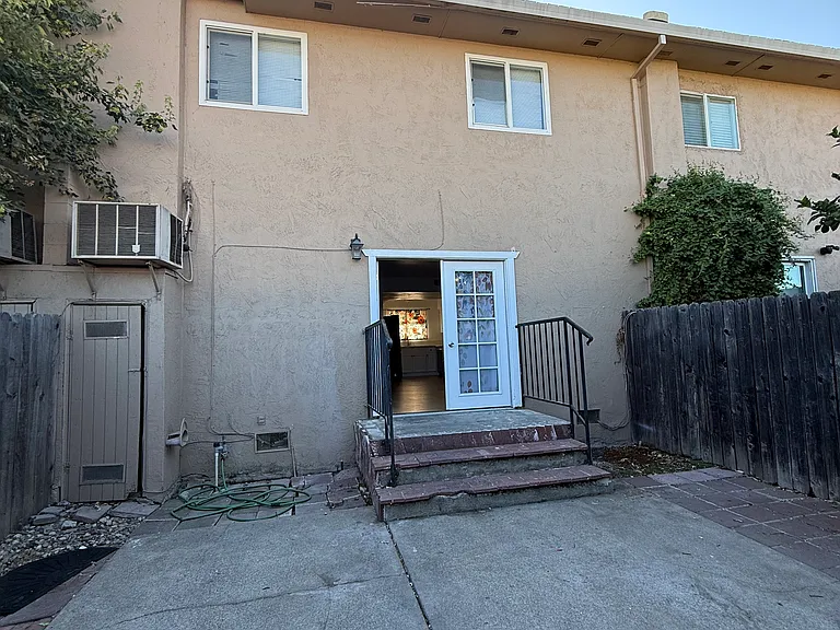 5963 Mack Rd — Photo 11