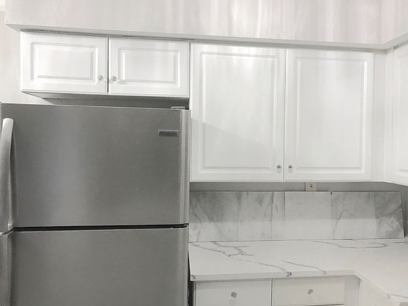 2nd image of 100 Fairway Park Blvd Unit 1703