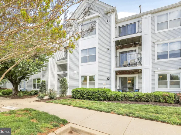 10003 Vanderbilt Cir APT 4-1, Rockville, MD 20850