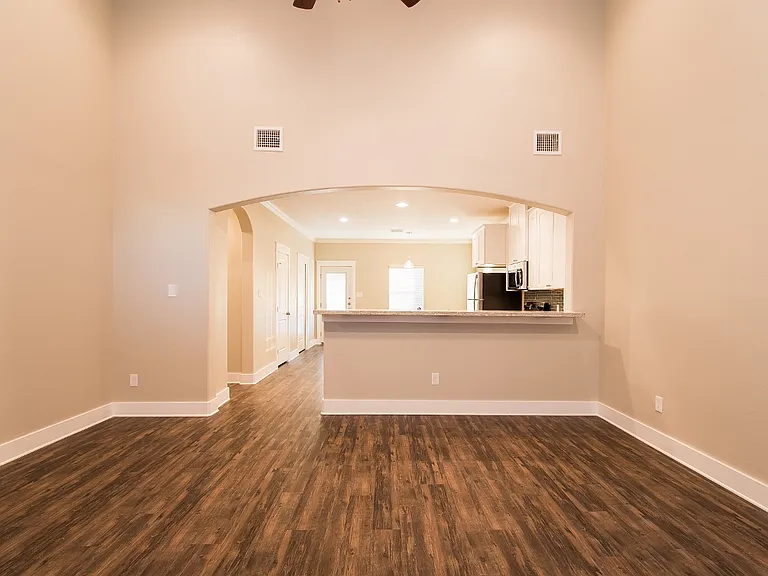 282 Mobile Ave — Photo 40