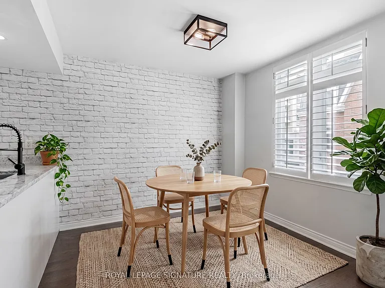100 Redpath Ave #23 — Photo 7