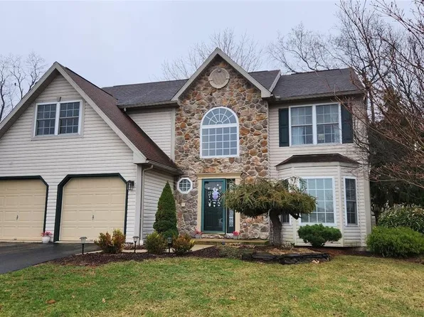 432 Riviera Dr, Blandon, PA 19510