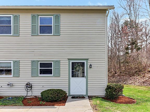 4th image of 45 Densmore Drive