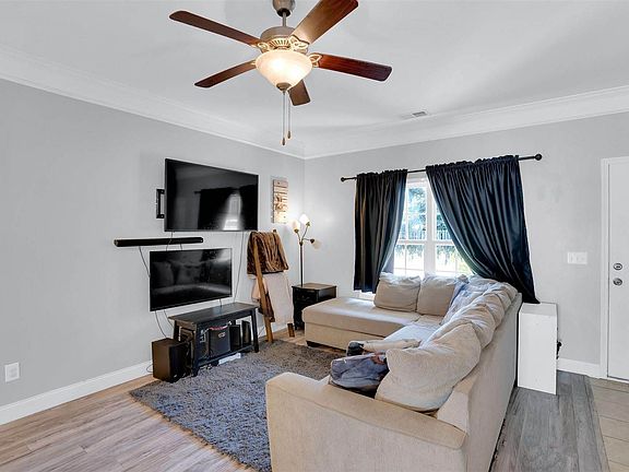 5th image of 504 Idlewood Park Dr
