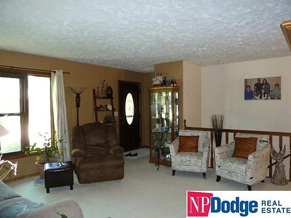 3rd image of 2118 Park Place Dr