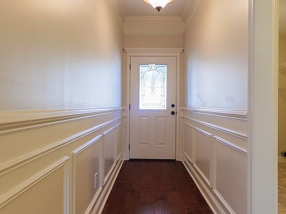 3rd image of 3595 Butler Woods Dr