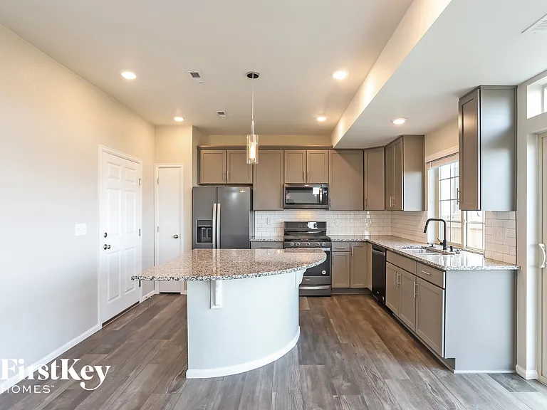 10074 Zeno St — Photo 5