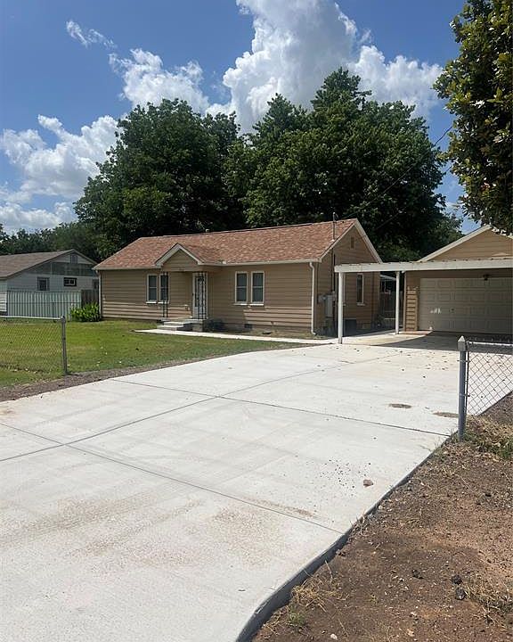 1st image of 3933 E Thomas Dr