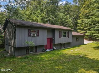 102 Chris Rd, Shohola, PA 18458