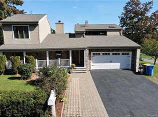 146 Crest St, Waterbury, CT 06708