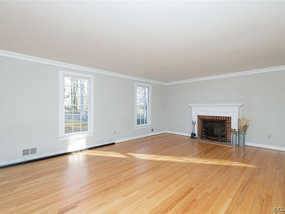 5th image of 11821 Wexwood Dr