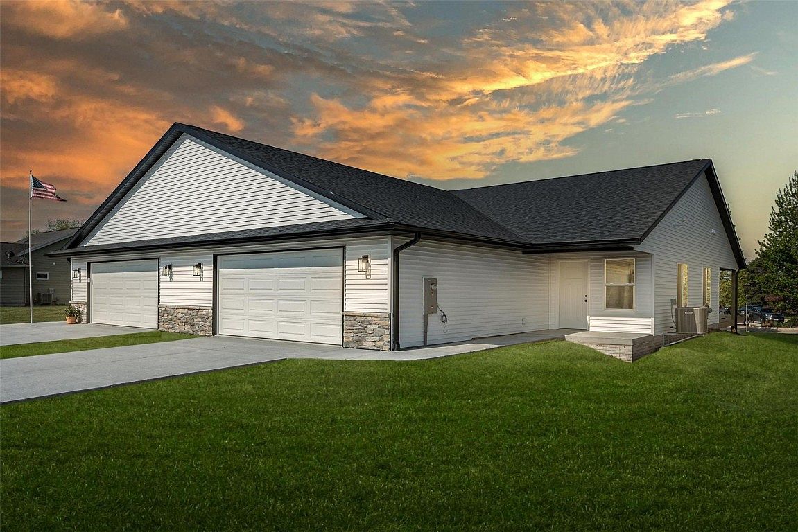 810 Kaitlynn Ave, Anamosa, IA 52205 Zillow