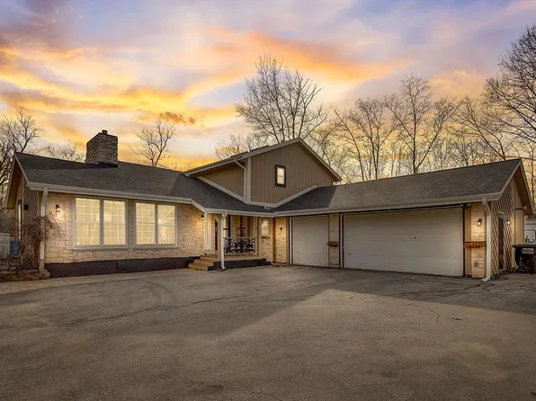 7240 West Wind Lake ROAD, Waterford, WI 53185