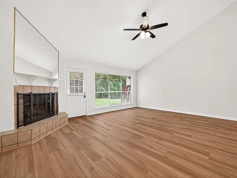 2334 Autumn Springs Ln — Photo 2