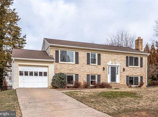 12024 Stuart Ridge Dr, Herndon, VA 20170