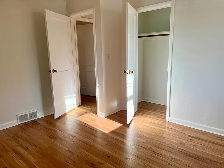 1008 Icel Ct NE — Photo 19