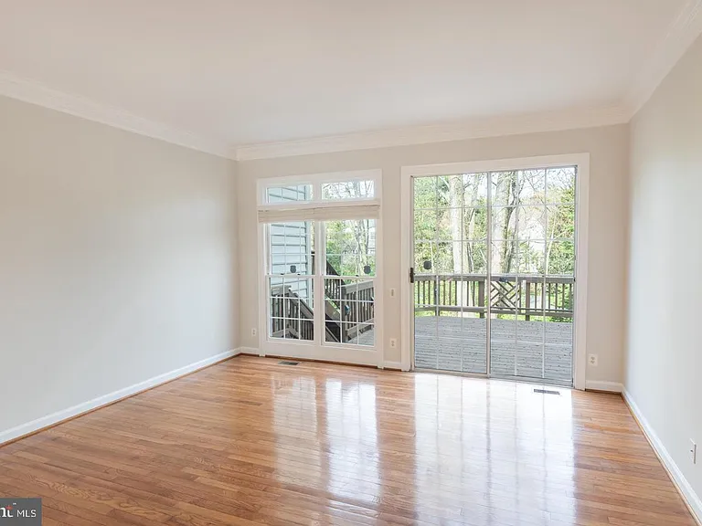 9588 Lagersfield Cir — Photo 8