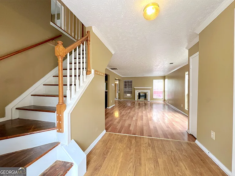 790 Hampton Hill Ct — Photo 3