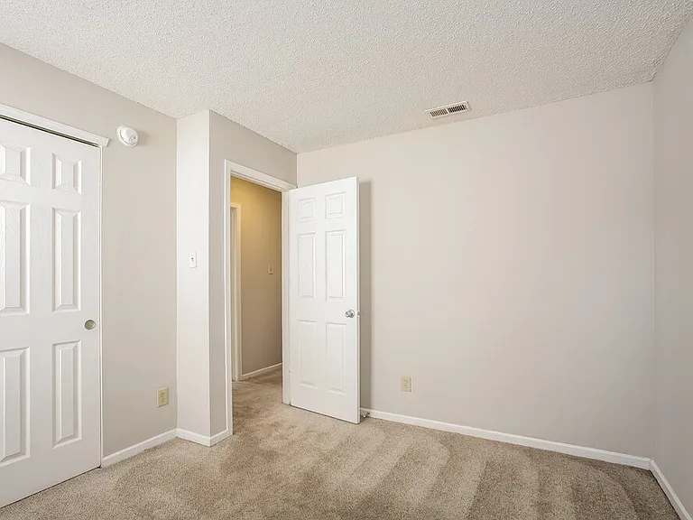 10860 Wymm Ln — Photo 16