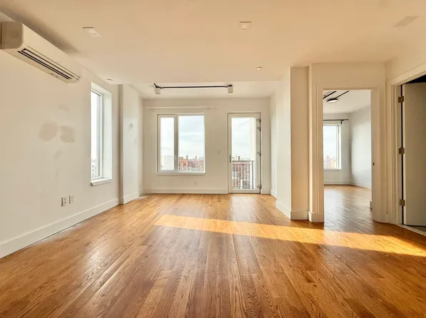 1802 Ocean Avenue image 1 of 23