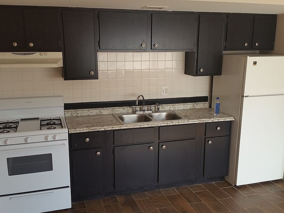 1st image of 2140 Kenilworth Ave APT 305