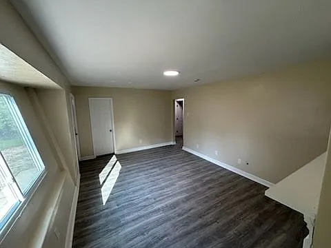3 bed, 2.0 bath, 1188 sqft, $1,450 — Photo 3