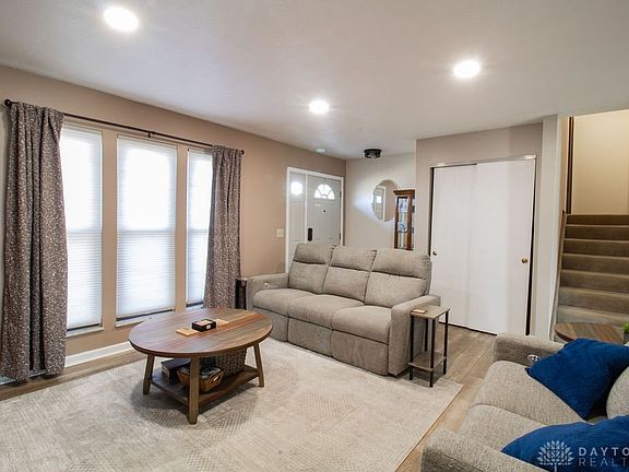 2nd image of 5943 Green Crest Dr