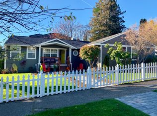 4022 NE 60th St, Seattle, WA 98115