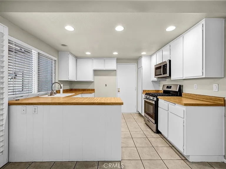 5598 E Vista Del Rio — Photo 13