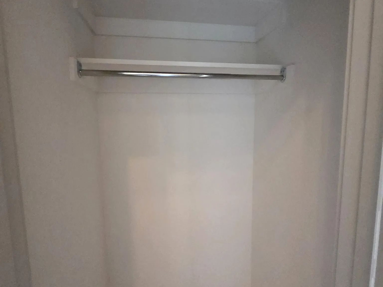 3 bed, 1979 sqft, $1,995 — Photo 4