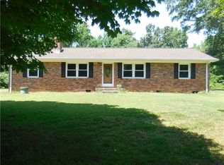 5309 Eastcrest Rd, Mc Leansville, NC 27301