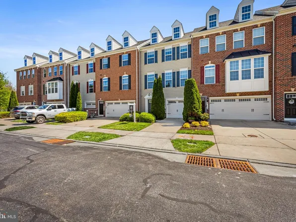 915 Magnolia Blossom Ct, Sykesville, MD 21784